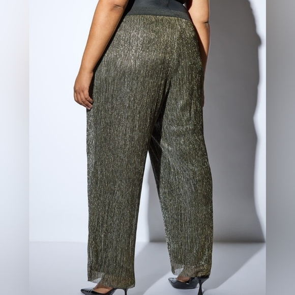 Penningtons Metallic Silver Wide Leg Pants with Textured Fabric - Picture 2 of 10